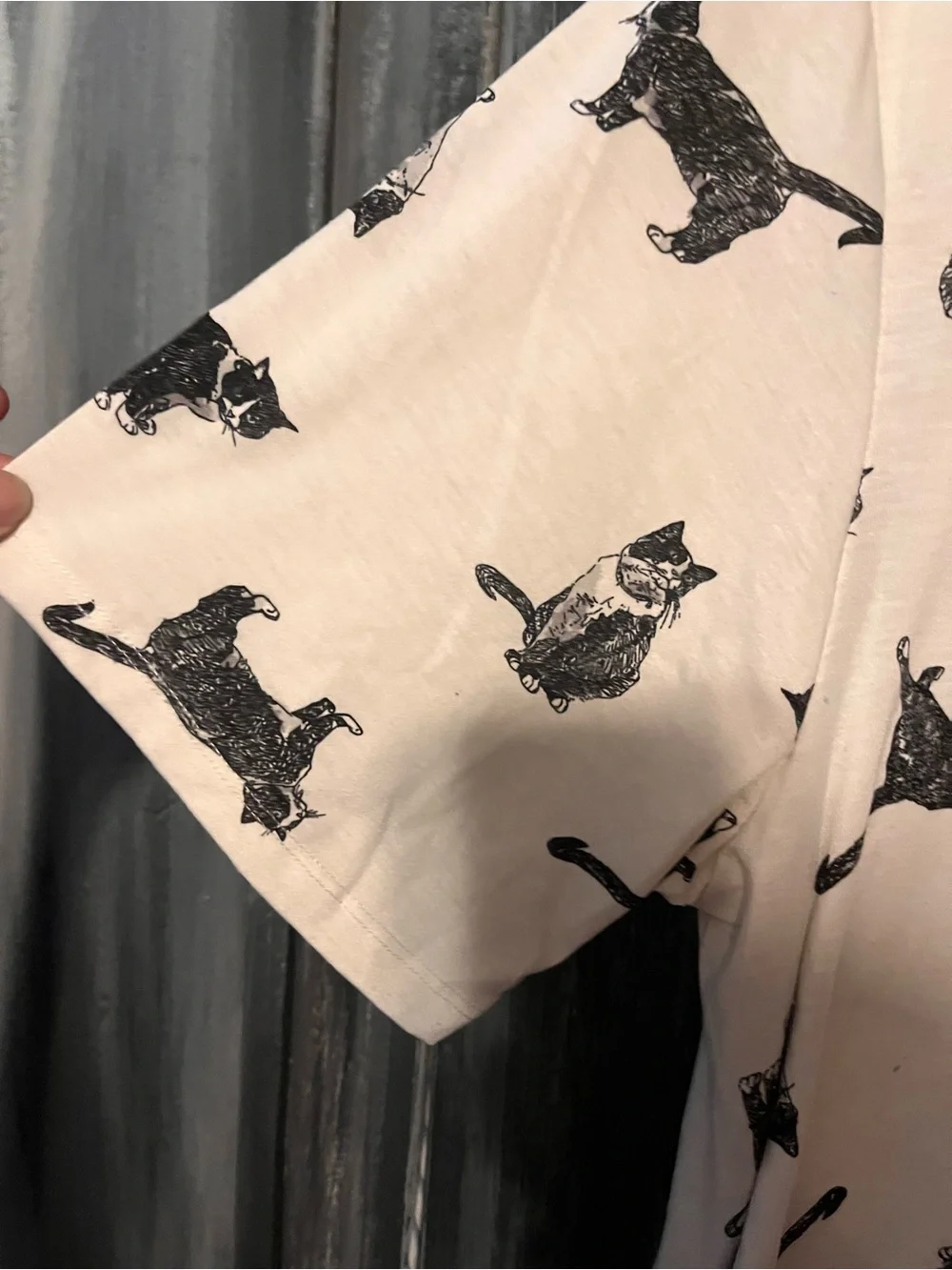 Women's Cream Cat Print Short Sleeve shirt 3X - Picture 2 of 4